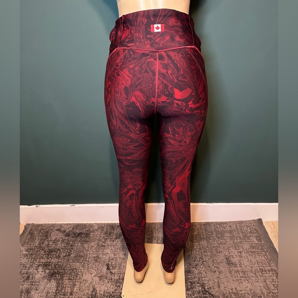 Lululemon Team Canada Leggings - Picture 2 of 7